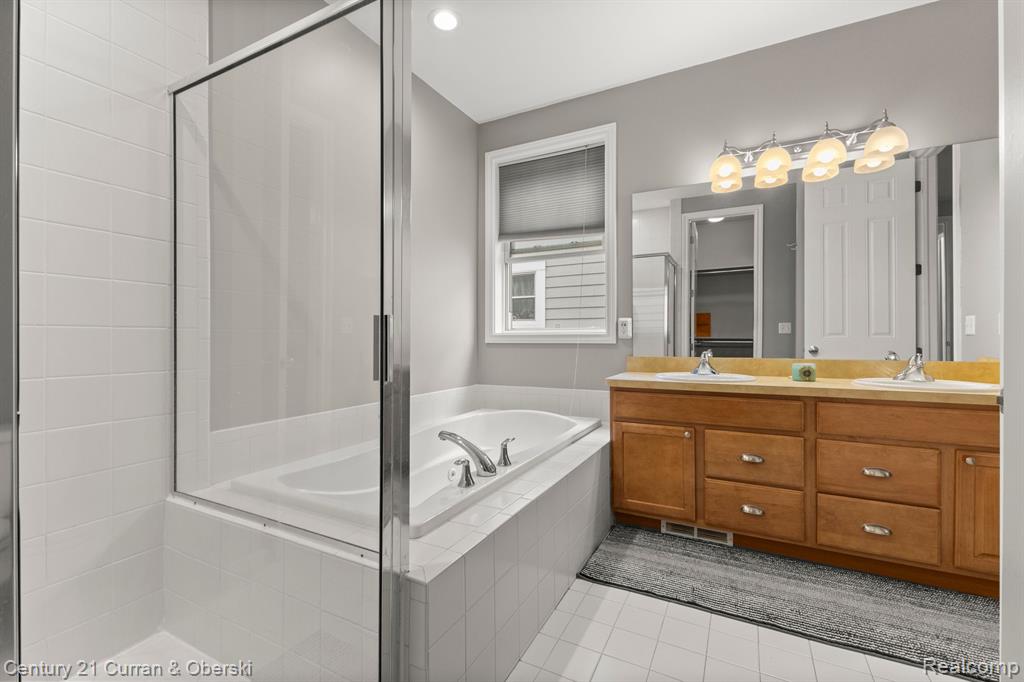 49957 JACKSON Lane, Canton, MI 48188 — Photo 21