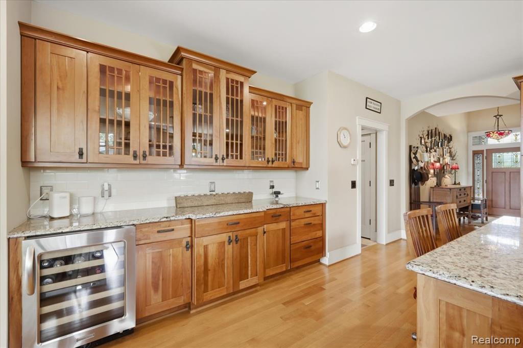 8665 Lakeview Boulevard, Clarkston, MI 48348 — Photo 19
