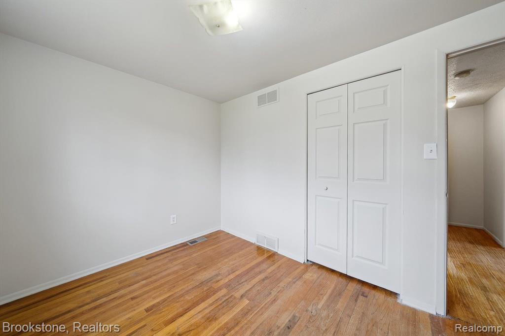 400 JOSLYN Avenue, Pontiac, MI 48342 — Photo 22