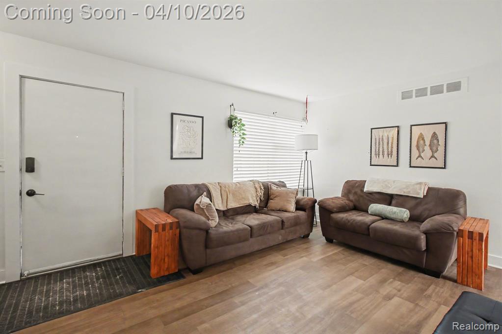616 Rickett Road - Photo 4