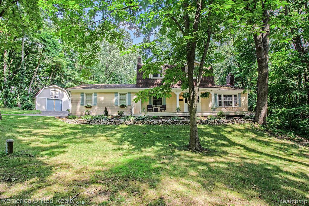 13900 Rocky Ridge, Hartland, MI 48353 — Photo 3