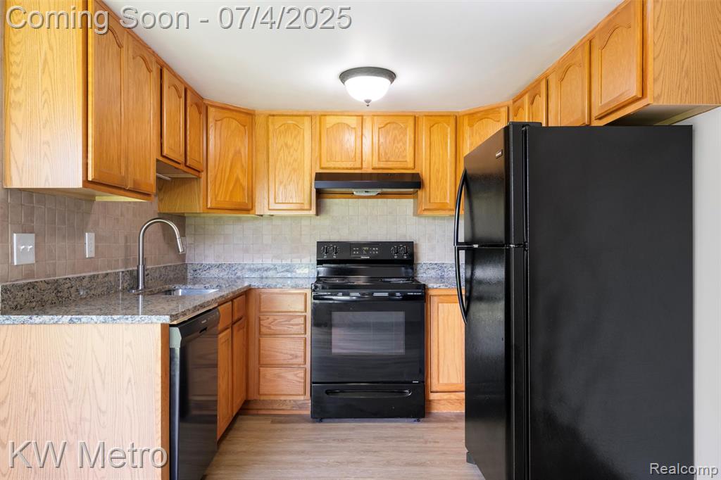 26545 Summerdale Drive, Southfield, MI 48033 — Photo 7