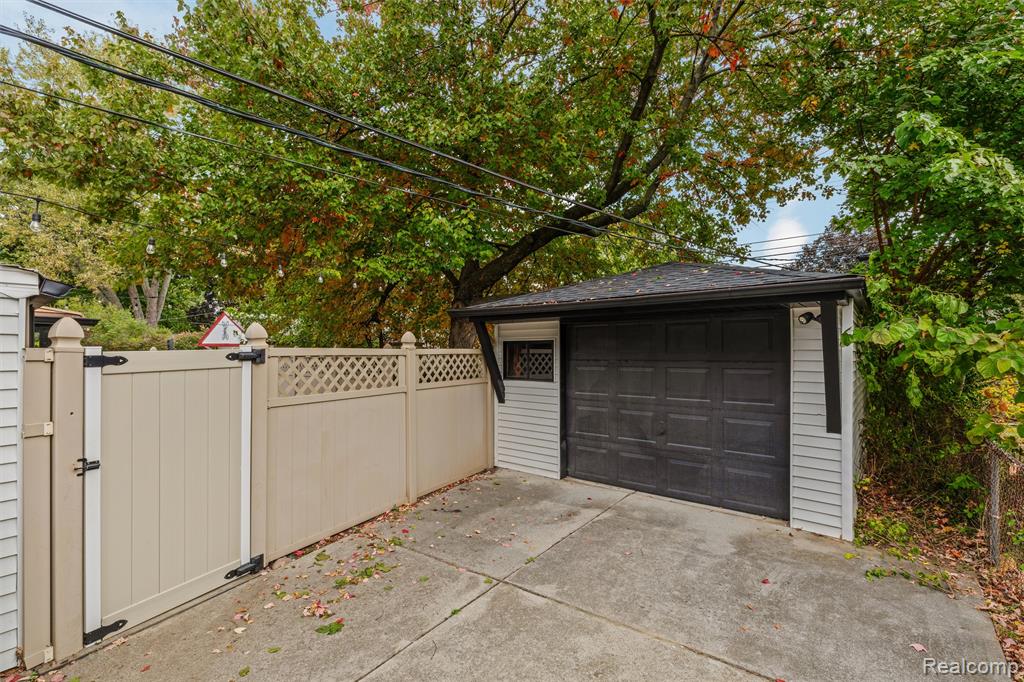 622 N Wilson Avenue, Royal Oak, MI 48067 — Photo 31