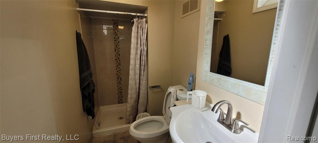 24641 Church Street, Oak Park, MI 48237 — Photo 21