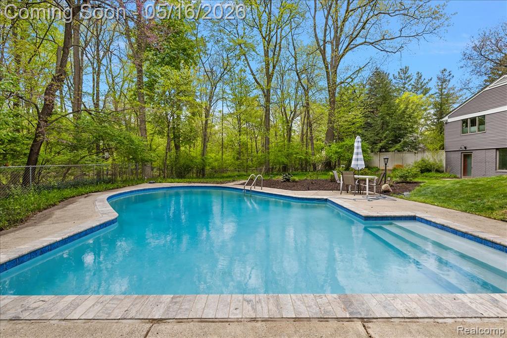 28455 Wellington Street, Farmington, MI 48334 — Photo 14