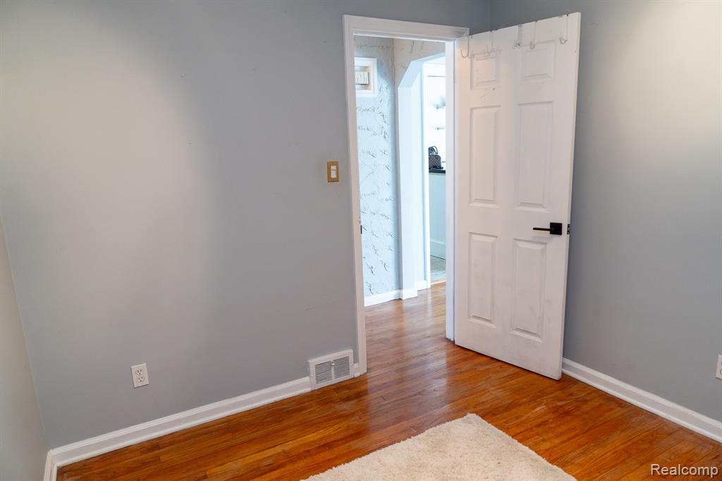 8354 Wyoming Avenue, Detroit, MI 48204 — Photo 9