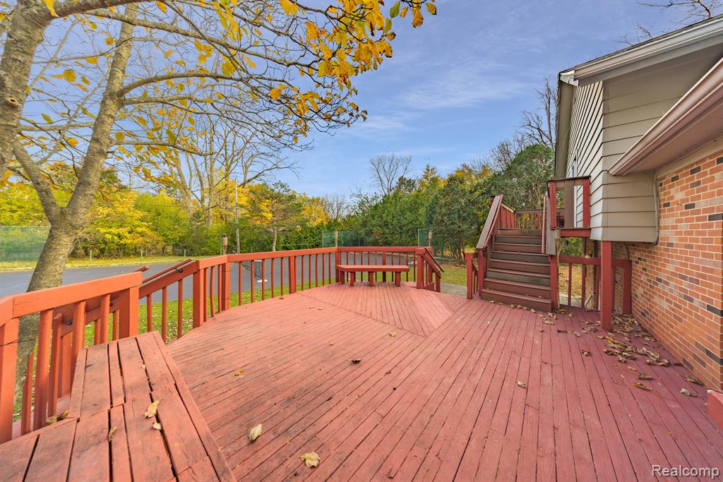 5731 FARMINGTON Road, West Bloomfield, MI — Photo 43