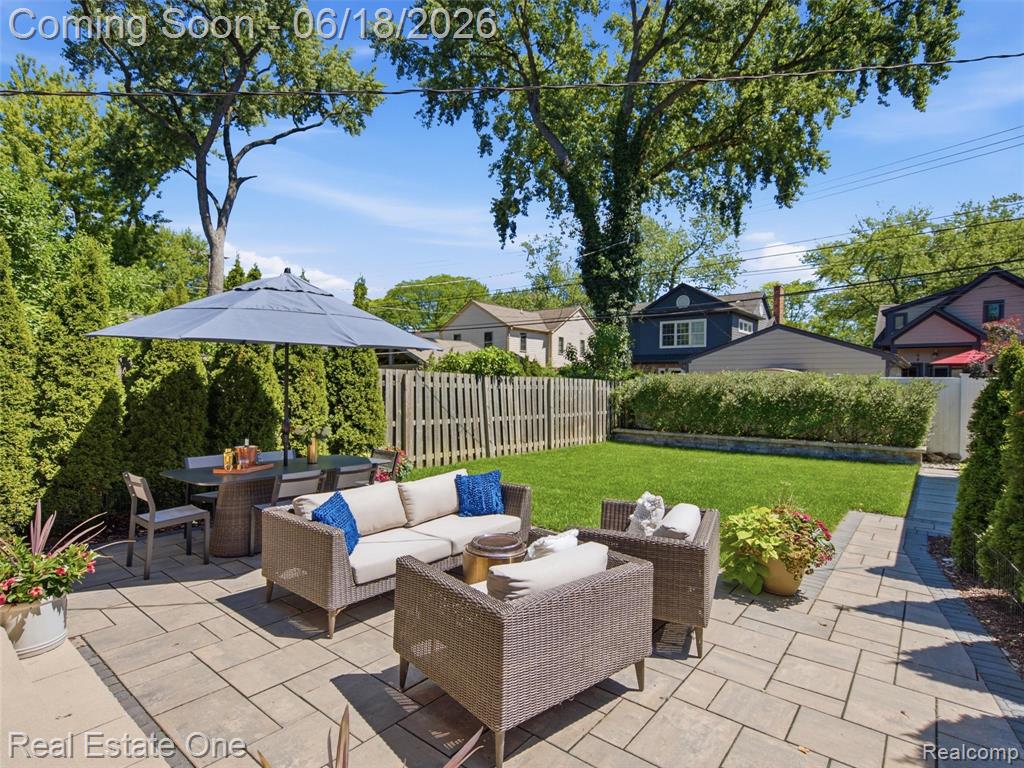 10125 Borgman Avenue, Huntington Woods, MI — Photo 38