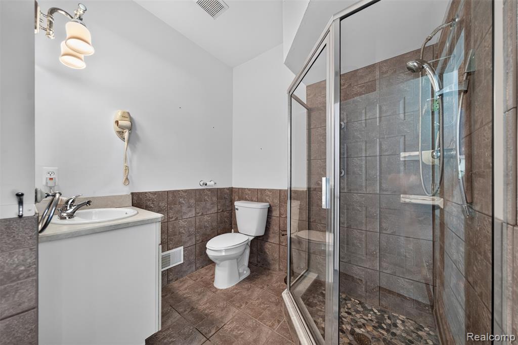 1621 Preservation Lane, St. Clair, MI 48079 — Photo 17