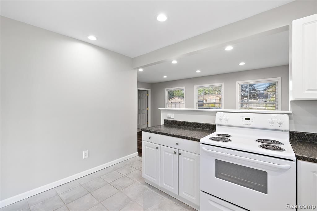 45447 Platt Street, Utica, MI 48317 — Photo 13