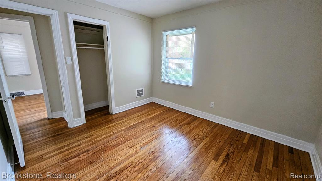 5790 LAKEPOINTE Street, Detroit, MI 48224 — Photo 14