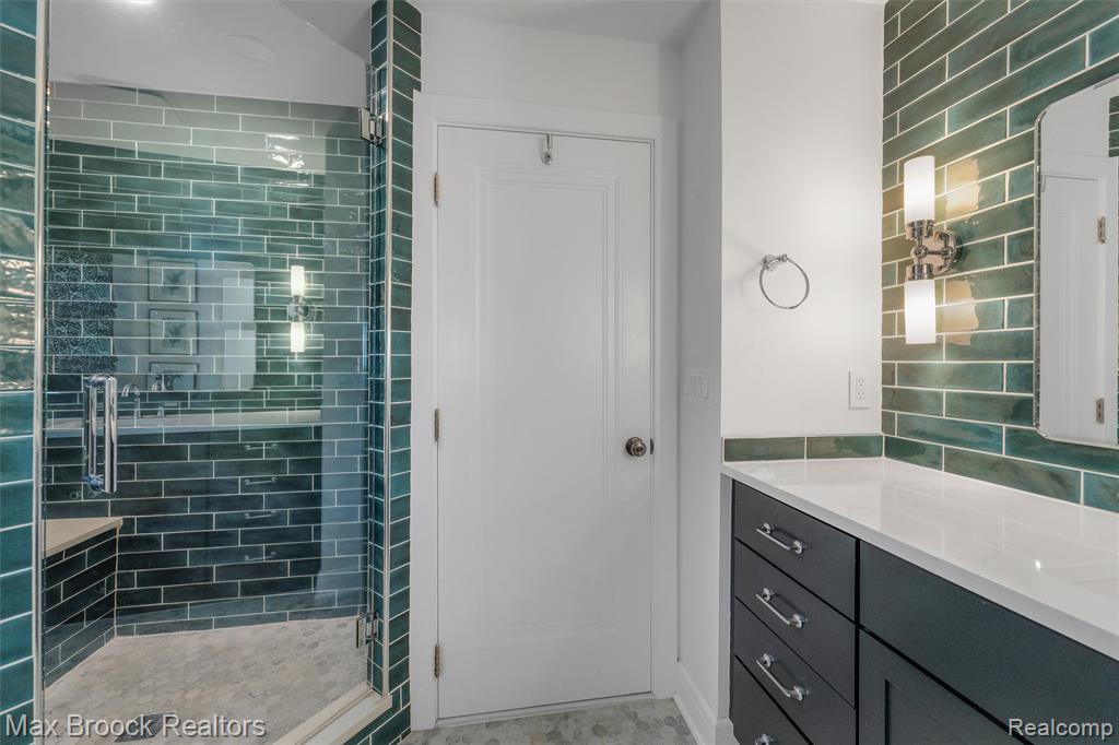 1425 Bedford Road, Grosse Pointe Park, MI 48230 — Photo 32