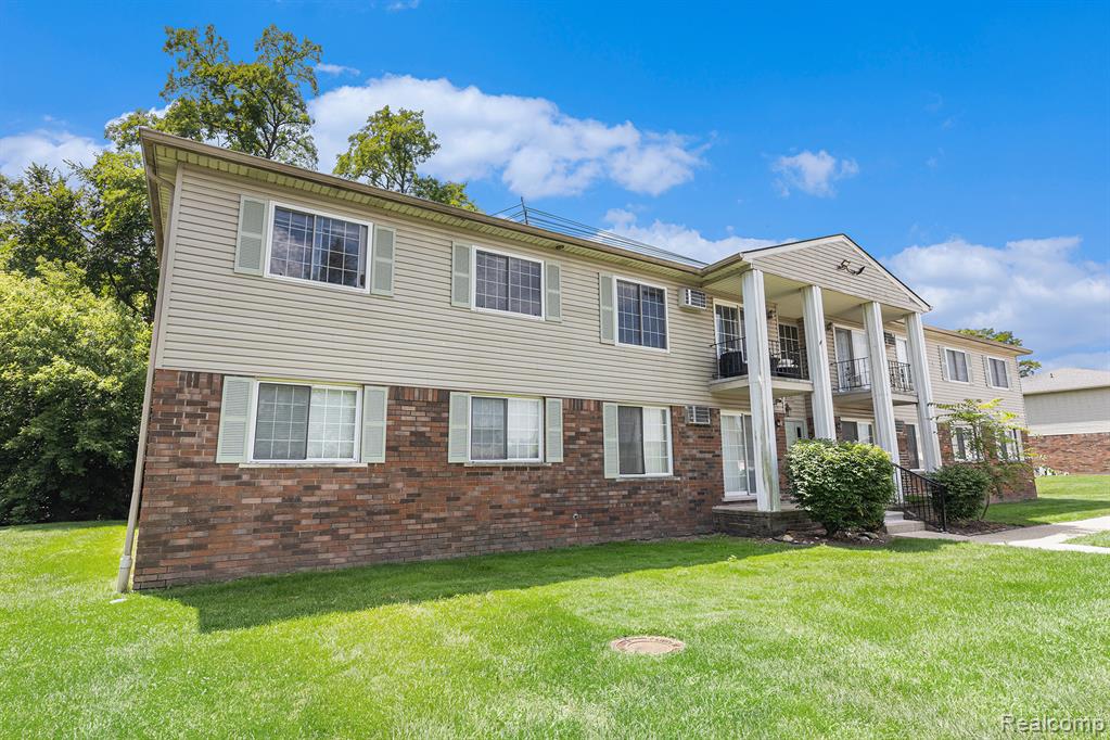 8150 24 Mile Road, Shelby Twp, MI 48316 — Photo 2
