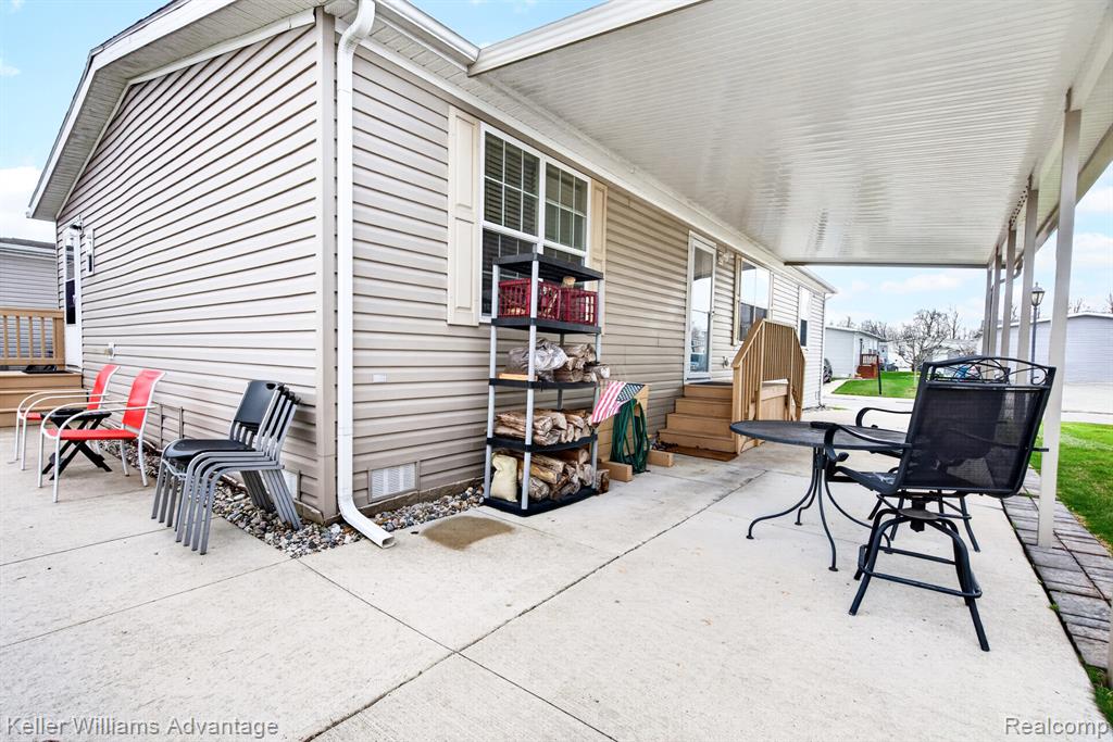 24494 Edwin, Brownstown, MI 48134 — Photo 19