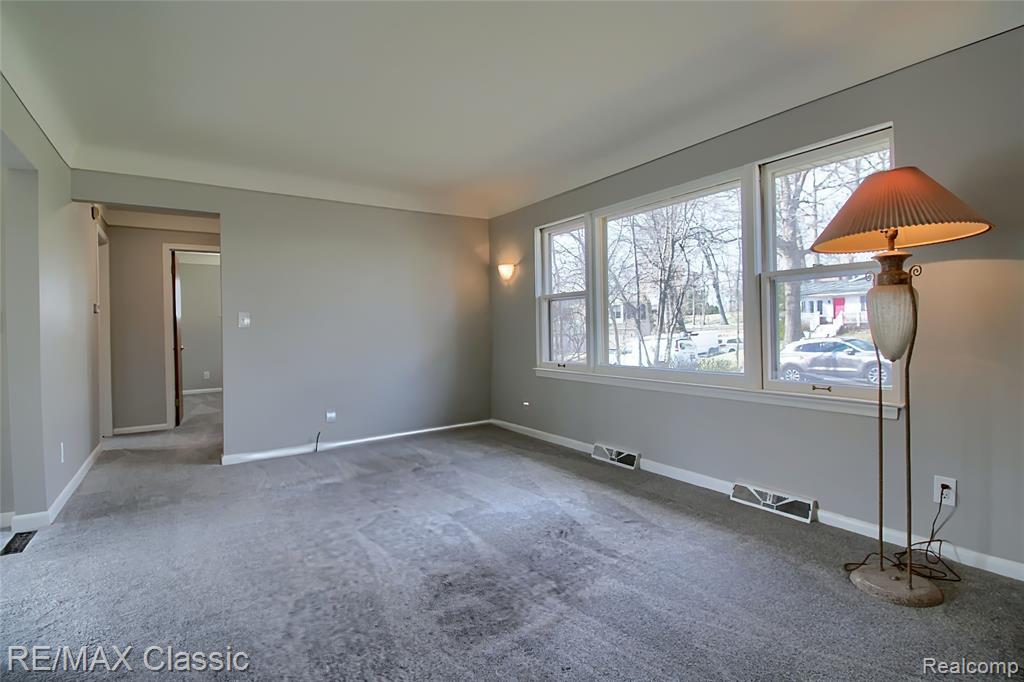 5155 Daron Lane, West Bloomfield, MI 48324 — Photo 5