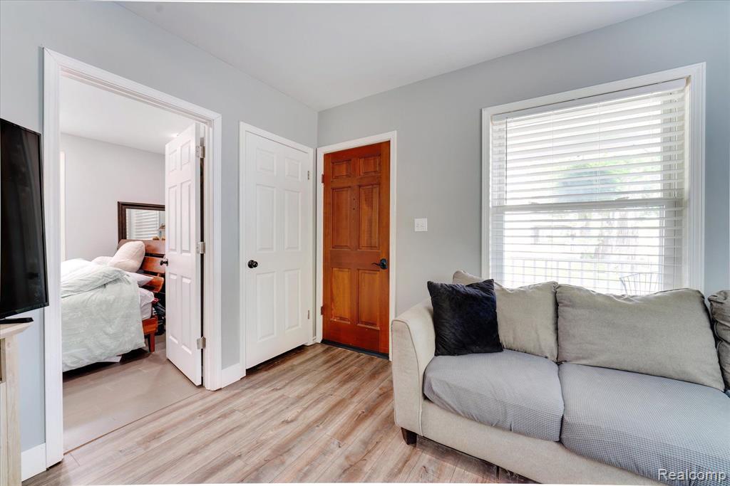 139 W WASHINGTON Street, Romeo, MI 48065 — Photo 5