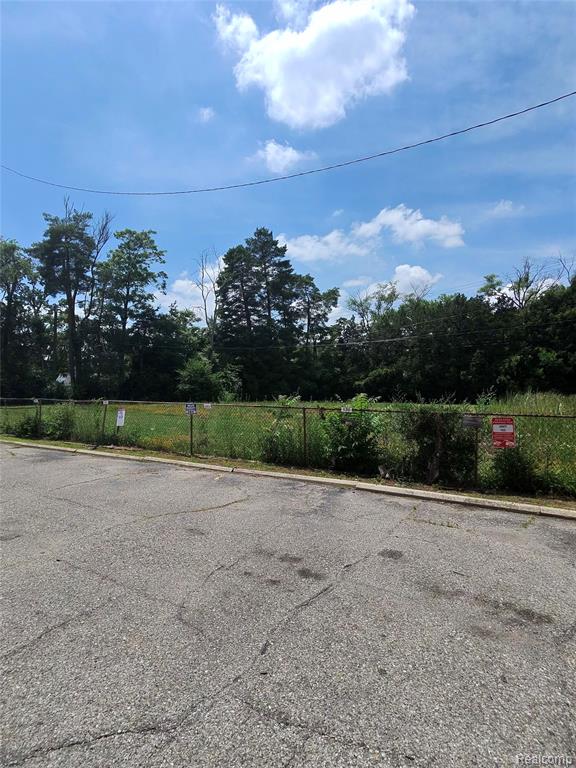 25301 five mile rd, Redford, MI 48239 — Photo 17