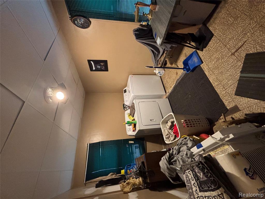 15392 Dixie, Redford, MI 48239 — Photo 5