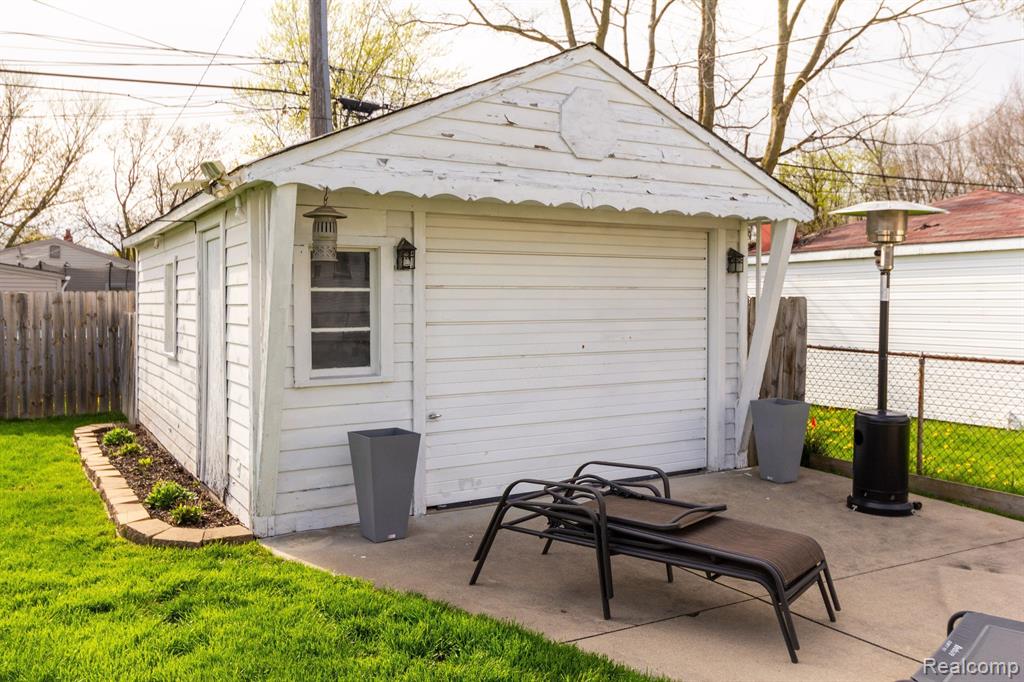 7615 DEERING Street, Westland, MI — Photo 25
