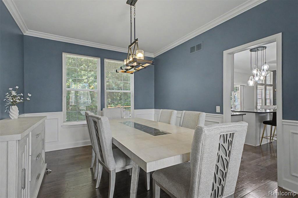 8179 Creekside Drive, Westland, MI — Photo 9