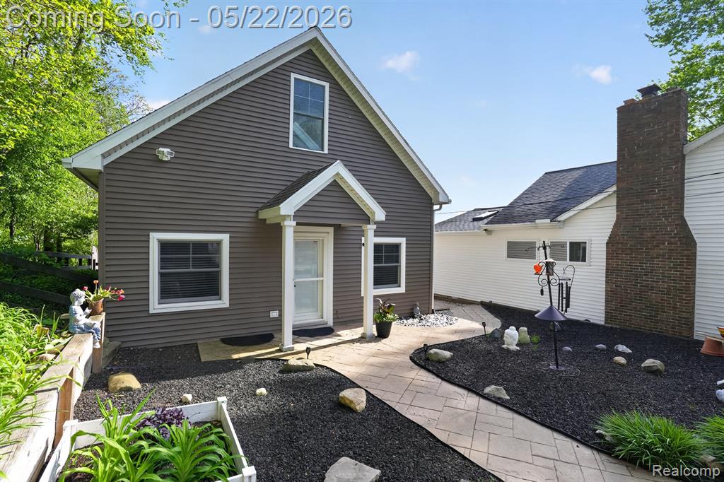 6548 Buckshore Drive, Whitmore Lake, MI 48189 — front exterior