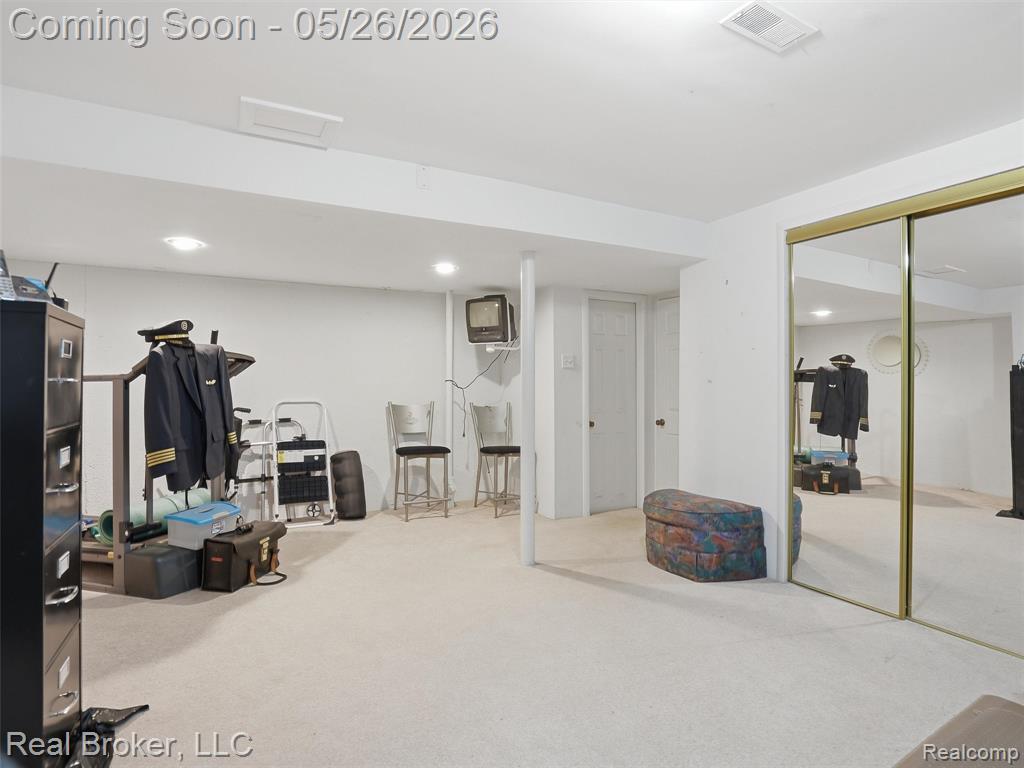 2710 Maitland Drive, Ann Arbor, MI 48105 — Photo 32