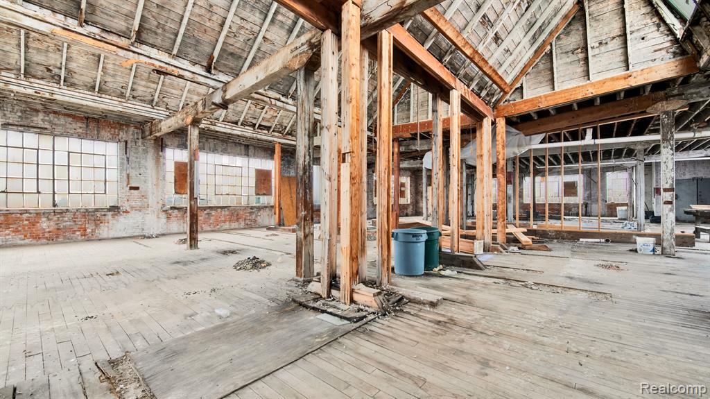 2941 E WARREN Avenue - Photo 5