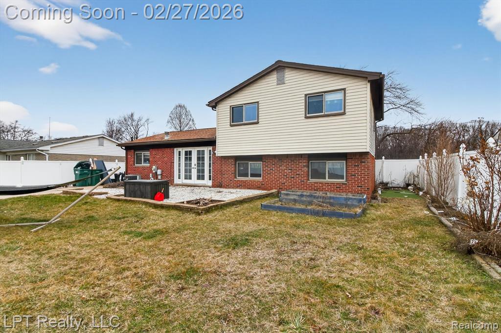 22507 Doncaster Avenue, Brownstown, MI 48193 — Photo 42