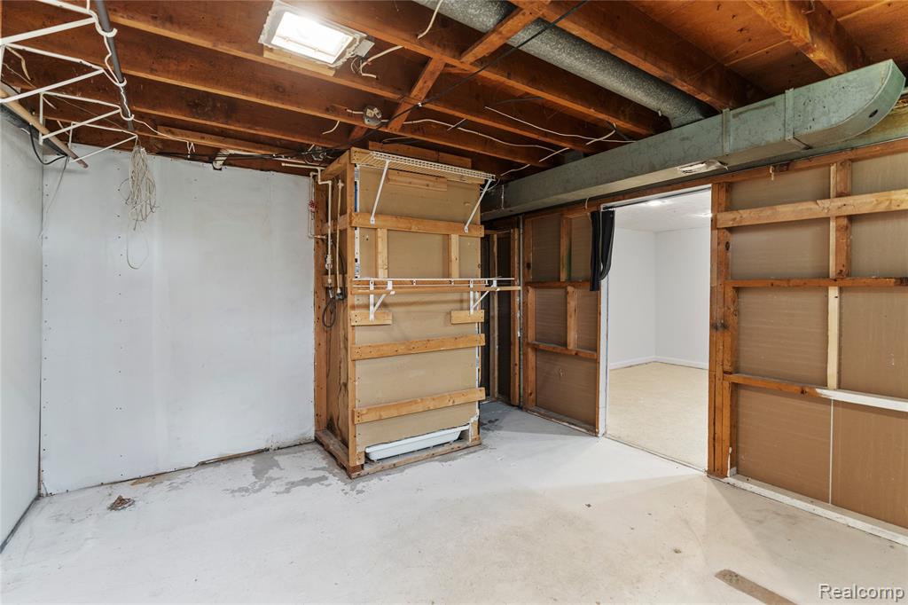 6411 Brookview Drive, Grand Blanc, MI 48439 — Photo 39