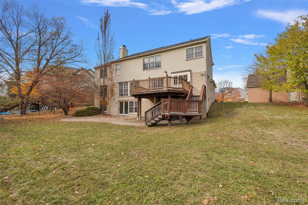 5699 Applegrove Drive, West Bloomfield, MI 48324 — Photo 40