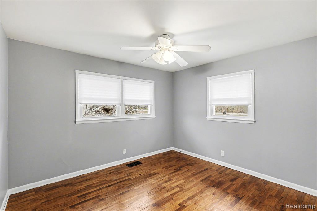 1260 Gilbert Street, Flint, MI 48532 — Photo 19