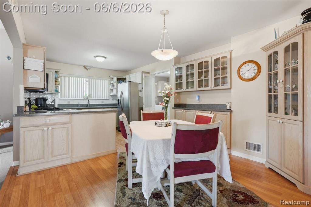 42321 Royal Lane, Clinton Twp, MI 48038 — Photo 10