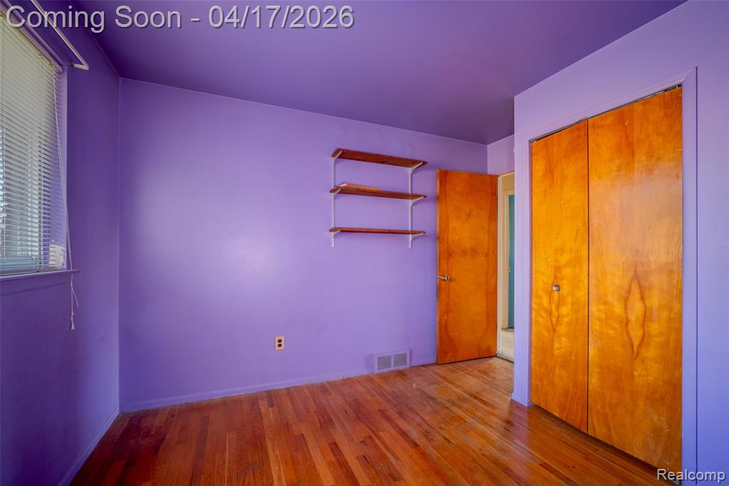 29889 Brown Court, Garden City, MI — Photo 17