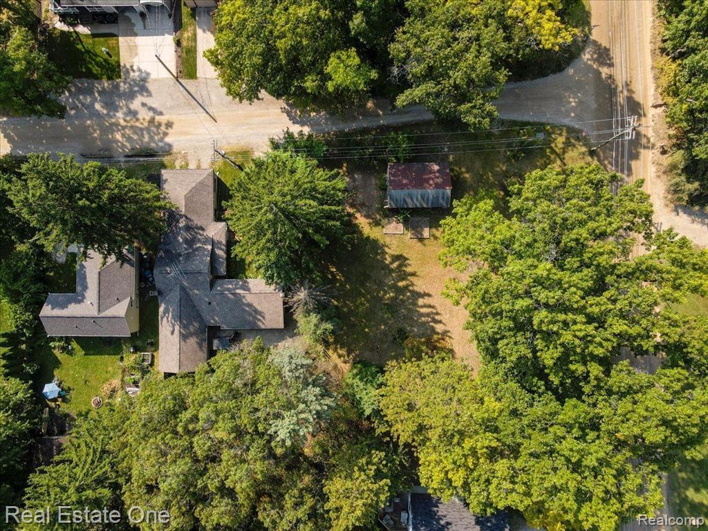 936 RIDGE Road, Lake Orion, MI 48362 — Photo 11