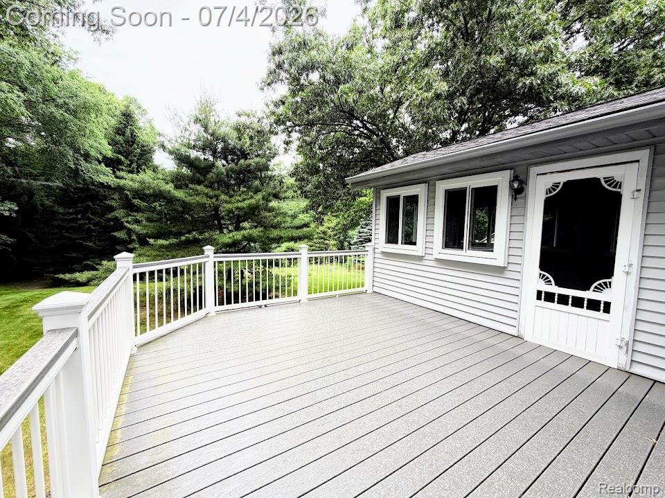 10928 Sunny Ridge Court, Pinckney, MI 48169 — Photo 23