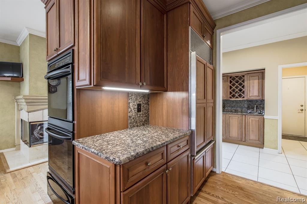 7252 Autumn Hill Drive, West Bloomfield, MI 48323 — Photo 19