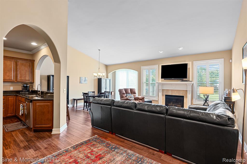 40450 JUNIPER Court, Clinton Twp, MI 48036 — Photo 8