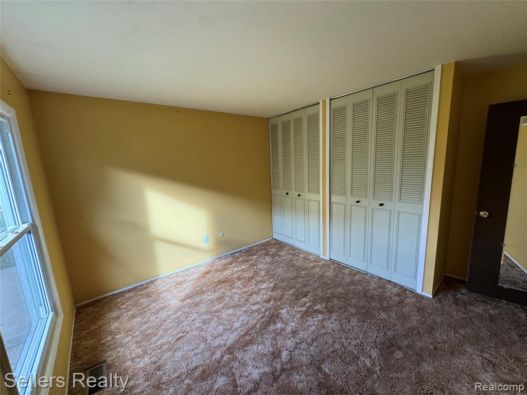 9415 Parkwood N, Davison, MI 48423 — Photo 11