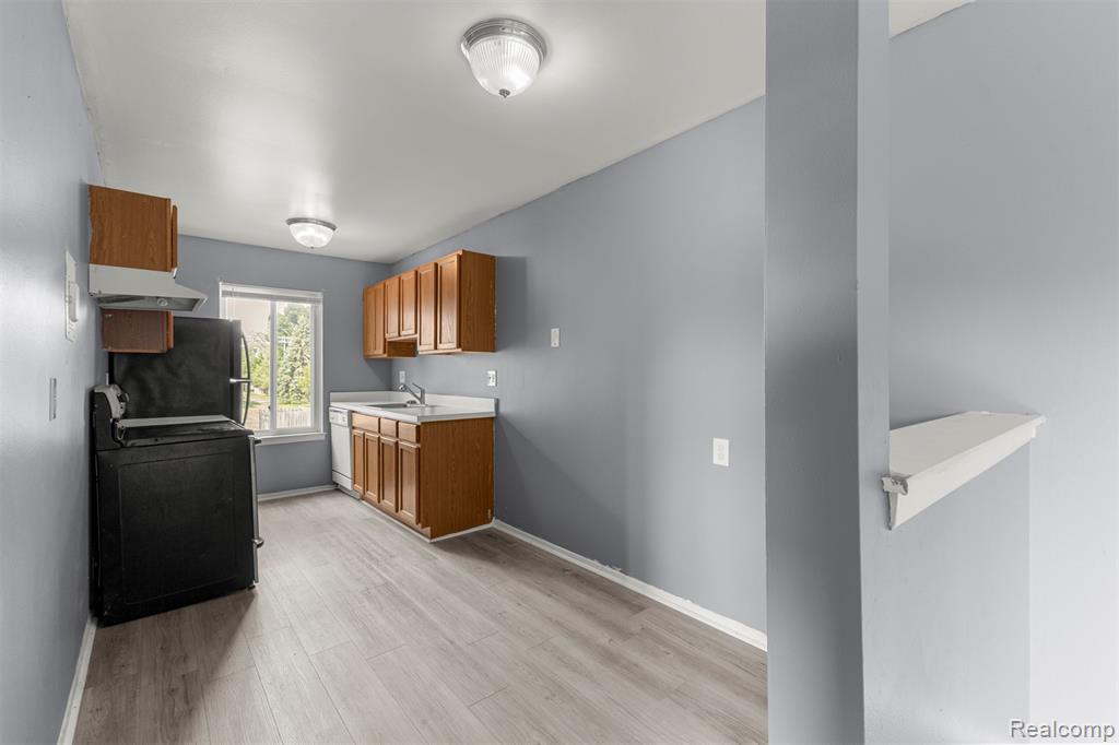 9993 Allen Pointe Drive, Allen Park, MI 48101 — Photo 12