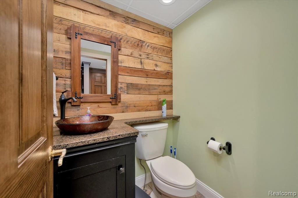 10352 HEGEL Road, Goodrich Vlg, MI — Photo 12