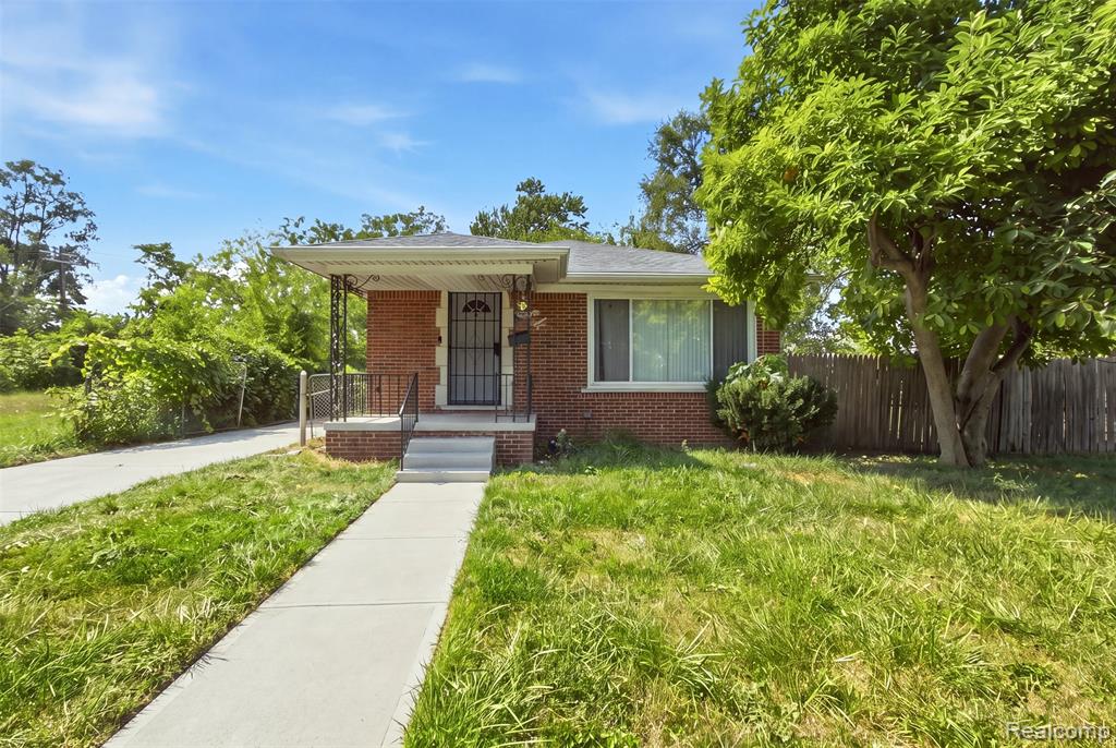 18445 Helen Street, Detroit, MI 48234