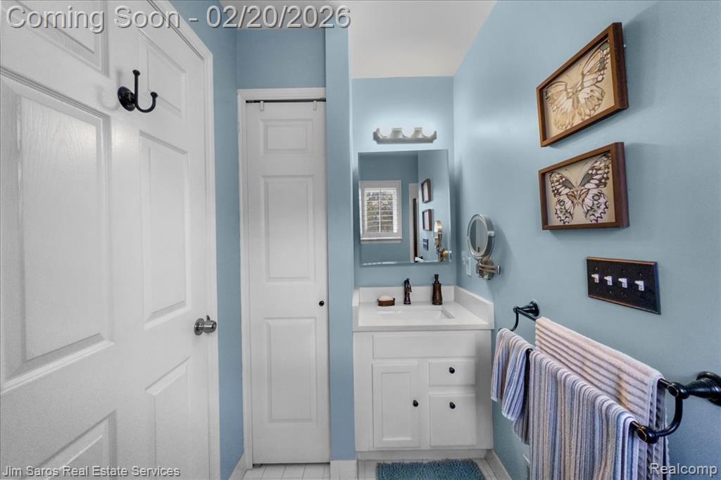 7 Canfield Circle, Dearborn Heights, MI 48127 — Photo 15