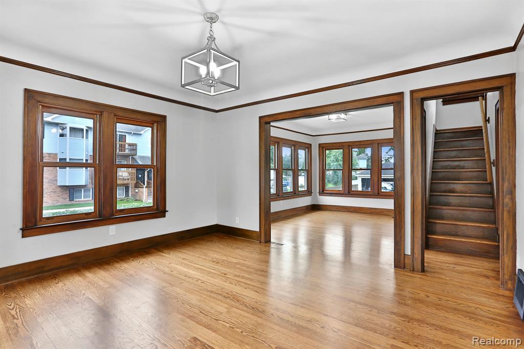 252 E ANN ARBOR Trail, Plymouth, MI 48170 — Photo 9