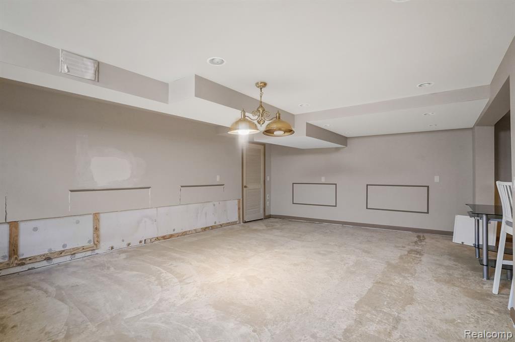 6655 MOUNTAIN Drive, Troy, MI 48098 — Photo 35
