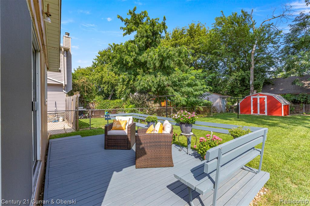 4900 Lakeview Avenue, West Bloomfield, MI 48324 — Photo 19