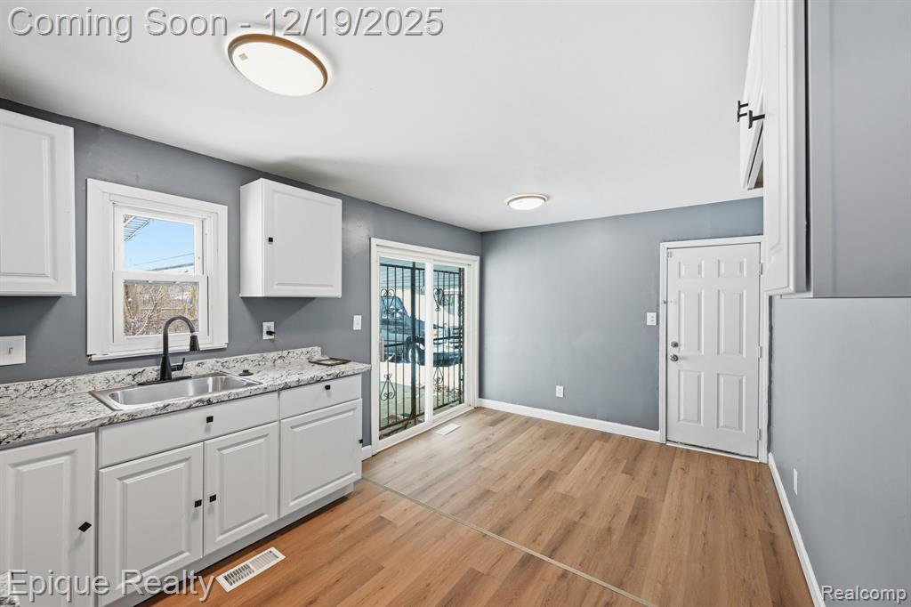 4147 Burton Street, Inkster, MI 48141 — Photo 12
