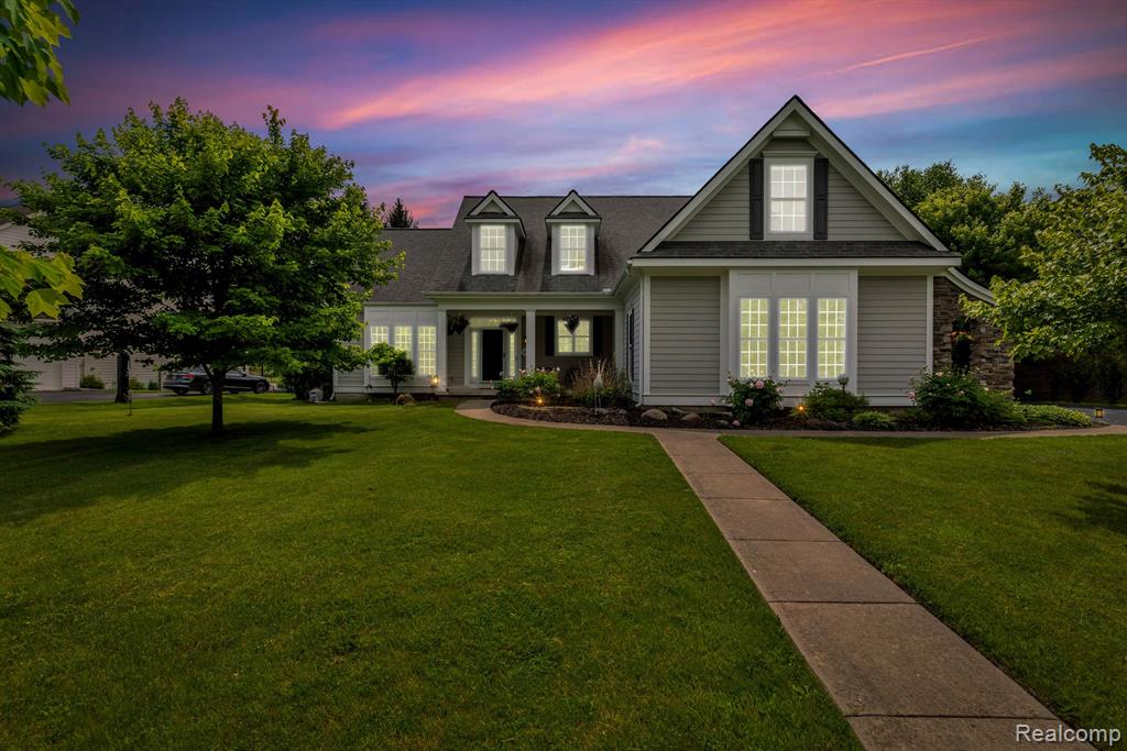 5827 WESTWOOD Drive, Grand Blanc, MI 48439 — Photo 2