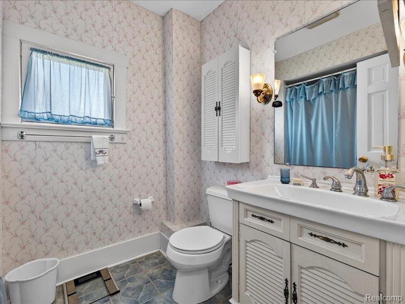 403 Lake Street, Howell, MI 48843 — Photo 35
