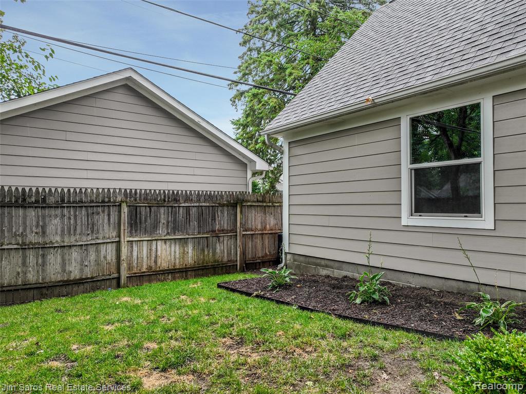 406 N Altadena Avenue, Royal Oak, MI 48067 — Photo 35