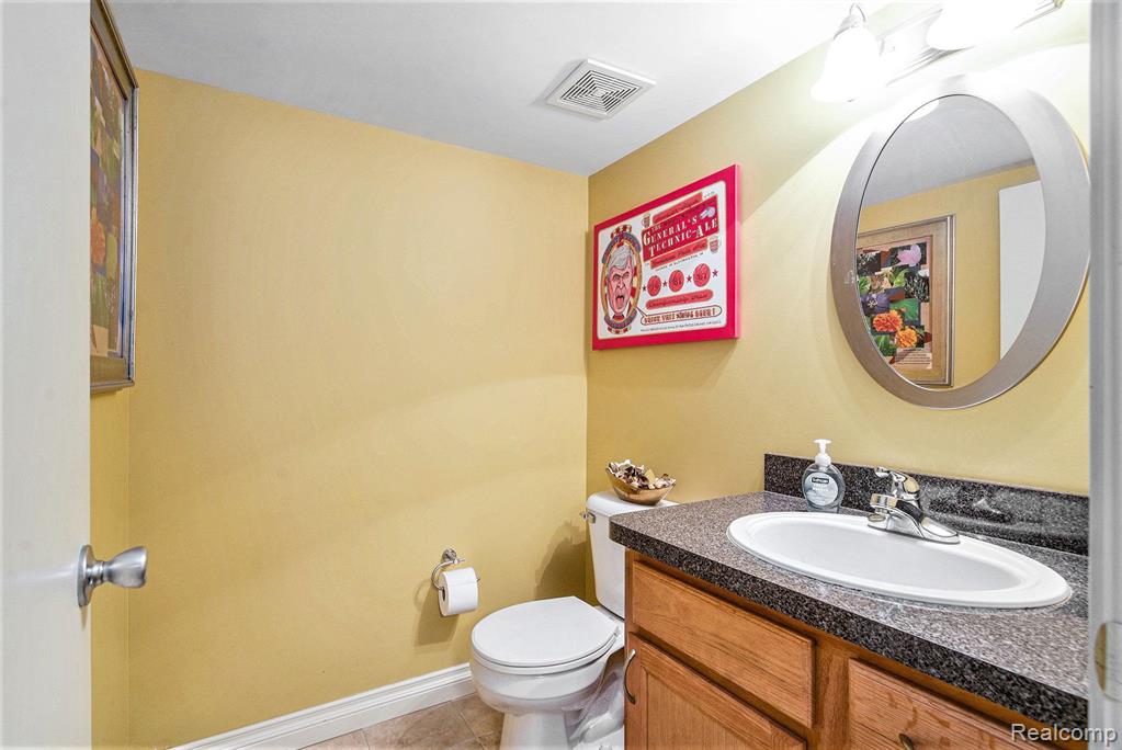 16155 WINCHESTER Drive, Northville, MI 48168 — Photo 42